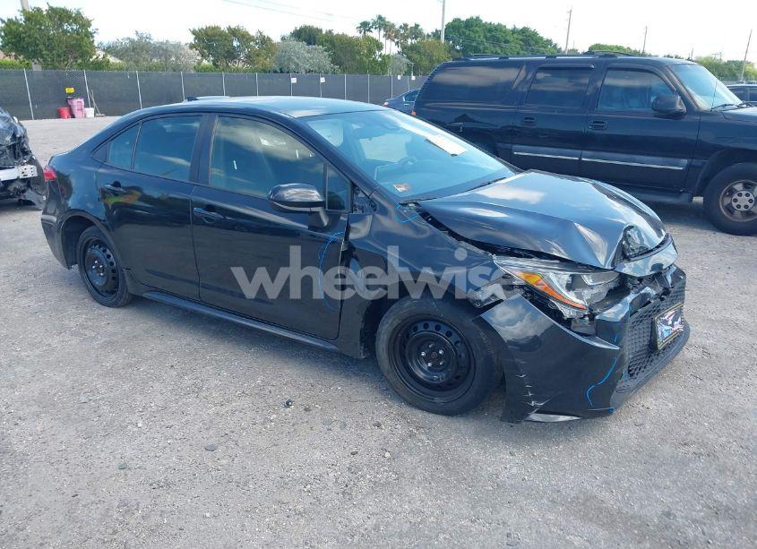 2021 Toyota Corolla LE (VIN JTDEPMAE4MJ179744) main photo