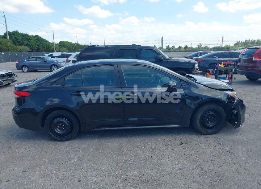 Photo 13 of 2021 Toyota Corolla LE (VIN JTDEPMAE4MJ179744)