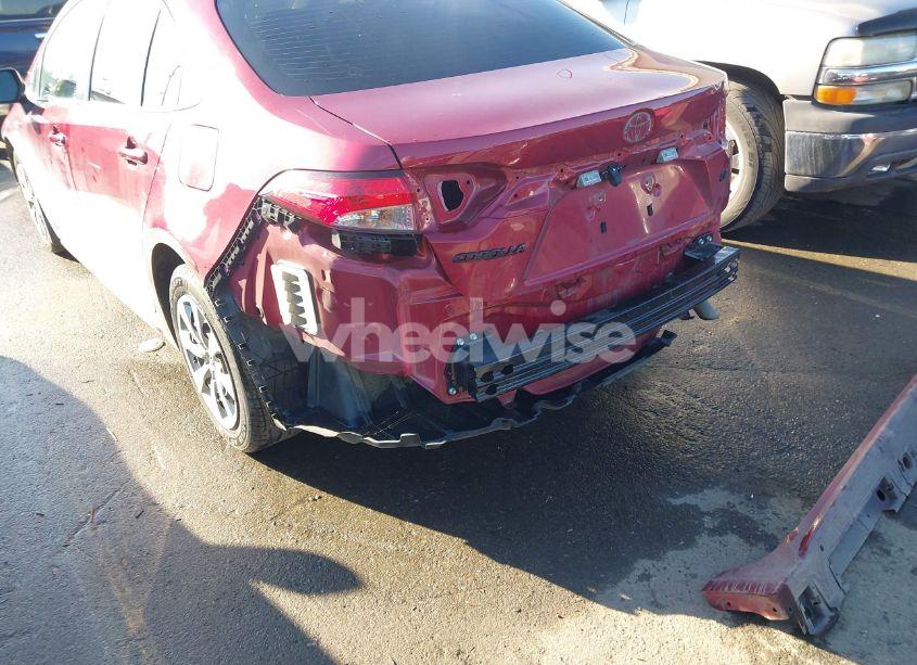 Photo 18 of 2022 Toyota Corolla LE (VIN JTDEPMAE4NJ203719)