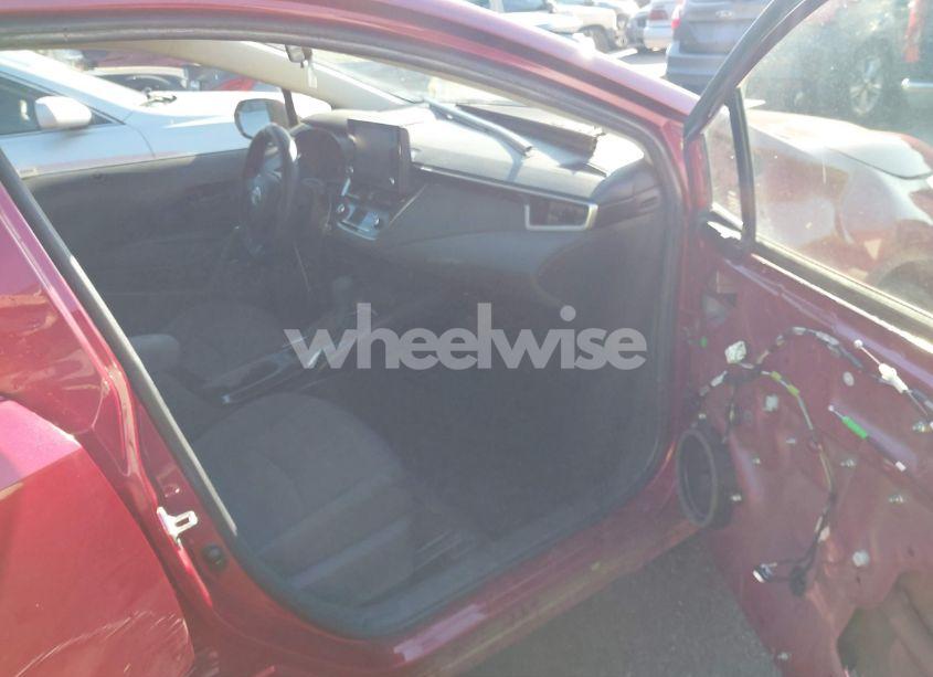 Photo 5 of 2022 Toyota Corolla LE (VIN JTDEPMAE4NJ203719)