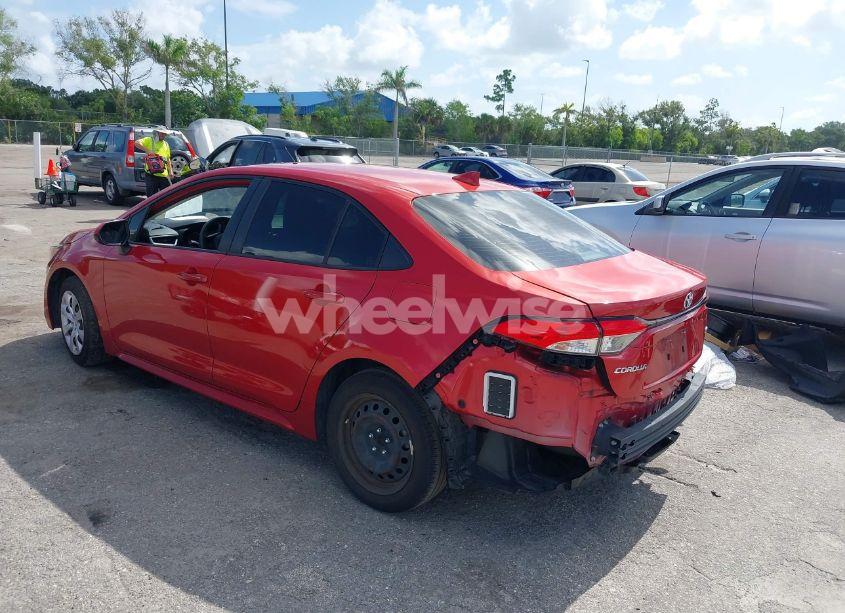 Photo 3 of 2021 Toyota Corolla LE (VIN JTDEPMAE5MJ130780)