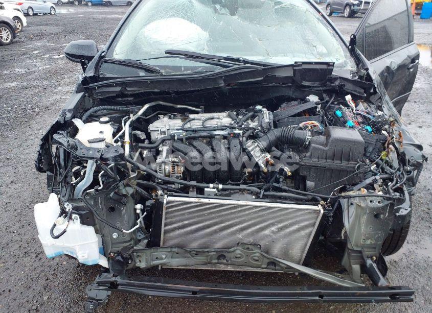 Photo 10 of 2021 Toyota Corolla LE (VIN JTDEPMAE5MJ135932)
