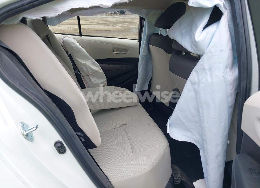 Photo 8 of 2021 Toyota Corolla LE (VIN JTDEPMAE5MJ185326)