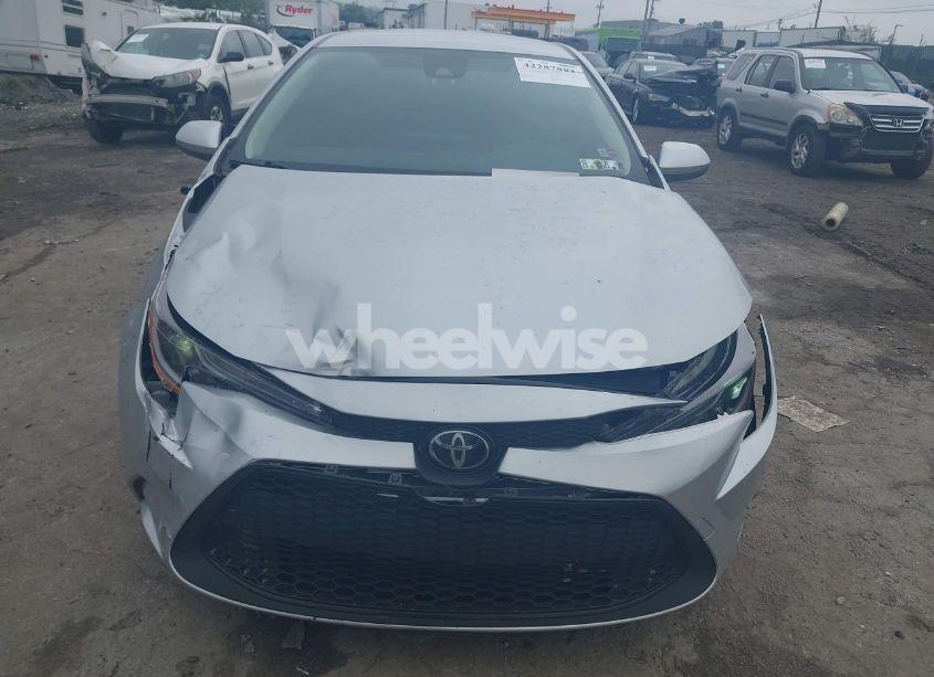 Photo 12 of 2022 Toyota Corolla LE (VIN JTDEPMAE5N3014324)