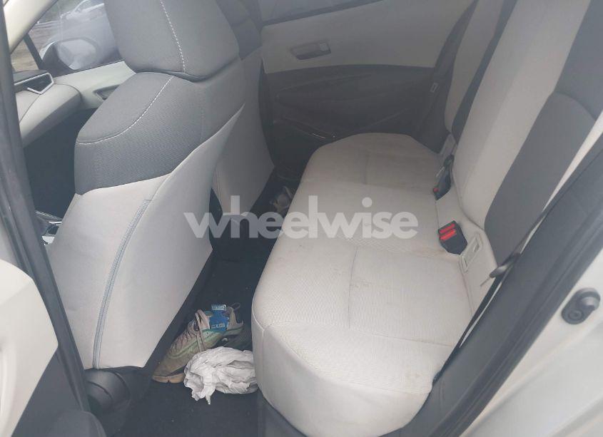 Photo 8 of 2022 Toyota Corolla LE (VIN JTDEPMAE5N3014324)