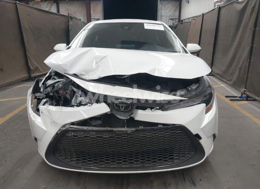 Photo 12 of 2022 Toyota Corolla LE (VIN JTDEPMAE5N3022066)