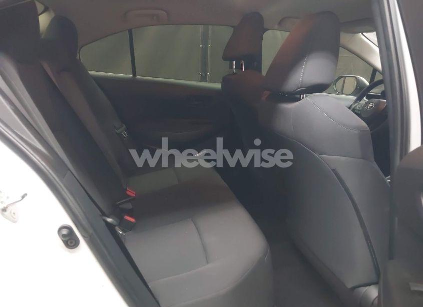 Photo 8 of 2022 Toyota Corolla LE (VIN JTDEPMAE5N3022066)