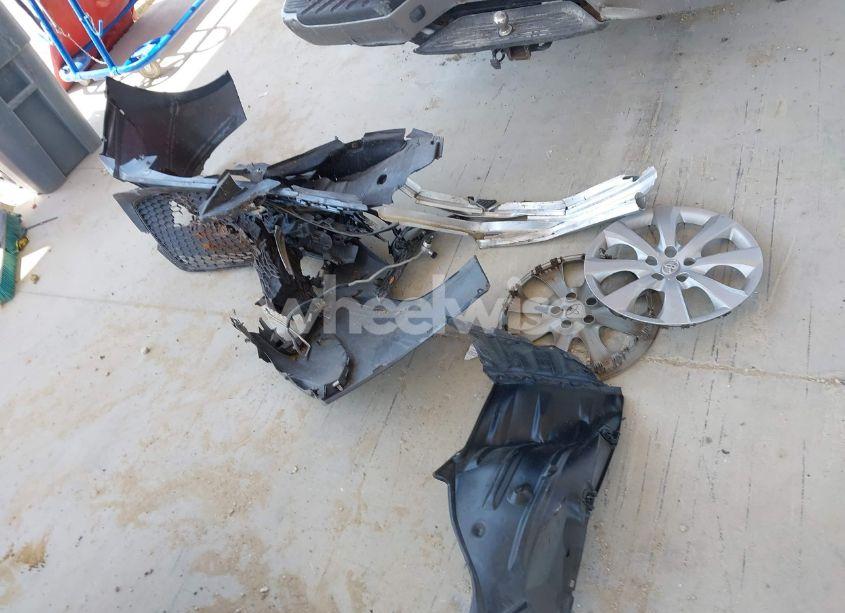 Photo 12 of 2022 Toyota Corolla LE (VIN JTDEPMAE5NJ218049)