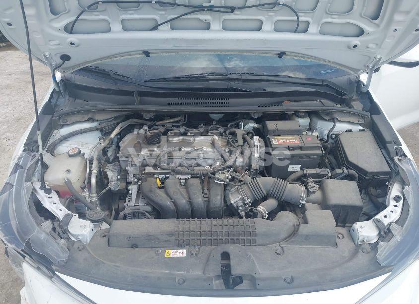 Photo 10 of 2022 Toyota Corolla LE (VIN JTDEPMAE6N3016440)