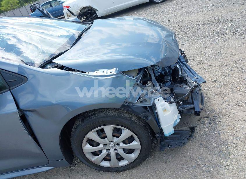 Photo 18 of 2021 Toyota Corolla LE (VIN JTDEPMAE7MJ144664)