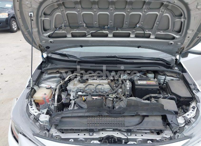 Photo 10 of 2021 Toyota Corolla LE (VIN JTDEPMAE7MJ158841)