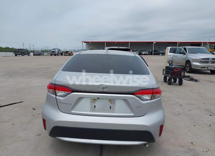 Photo 16 of 2021 Toyota Corolla LE (VIN JTDEPMAE7MJ158841)