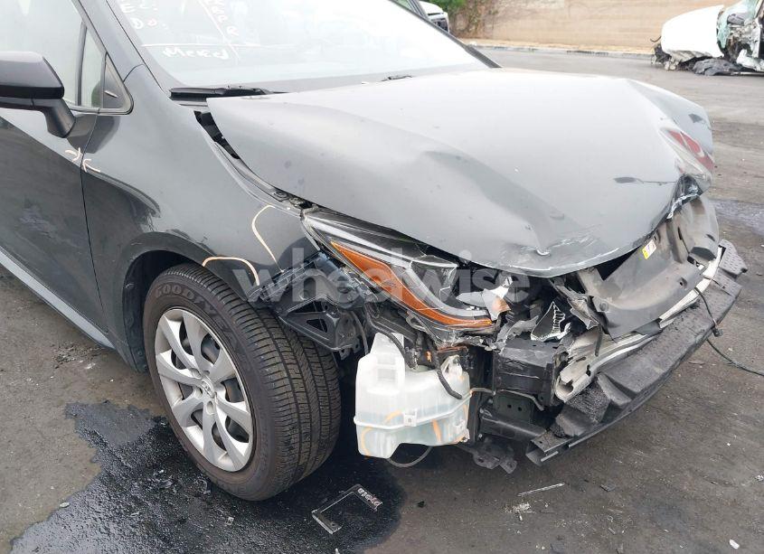 Photo 18 of 2021 Toyota Corolla LE (VIN JTDEPMAE7MJ163411)