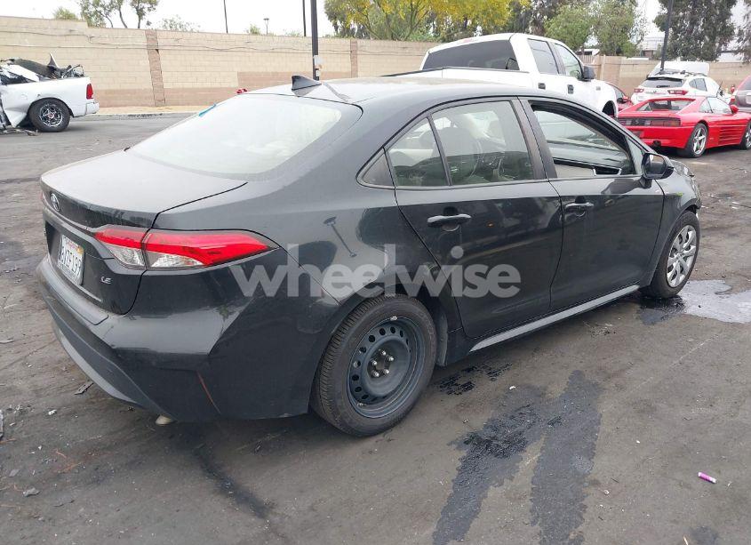 Photo 4 of 2021 Toyota Corolla LE (VIN JTDEPMAE7MJ163411)