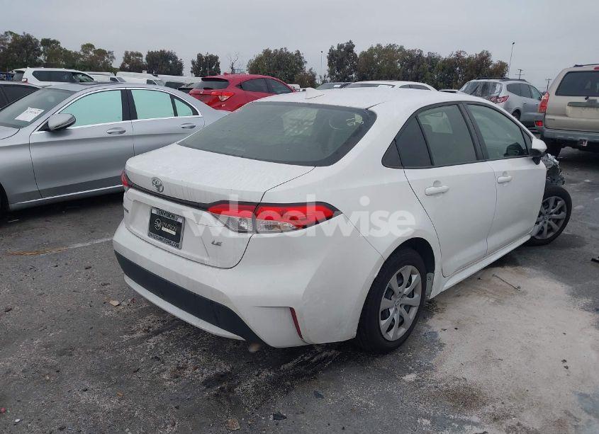 Photo 4 of 2022 Toyota Corolla LE (VIN JTDEPMAE7N3020352)