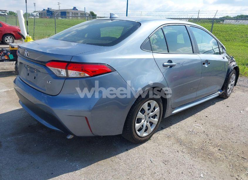 Photo 4 of 2022 Toyota Corolla LE (VIN JTDEPMAE7NJ222667)