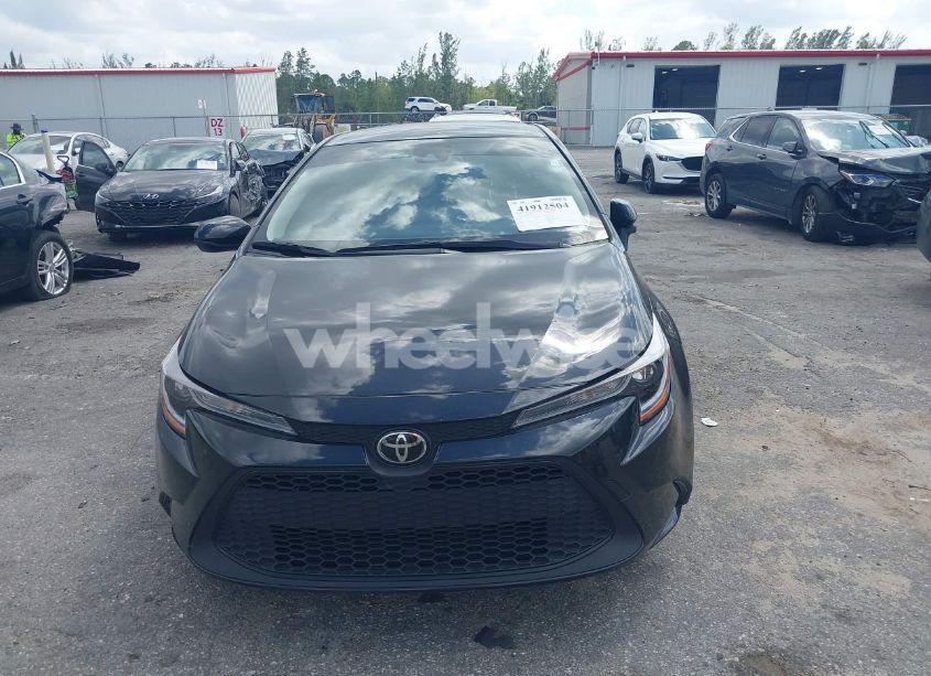 Photo 13 of 2022 Toyota Corolla LE (VIN JTDEPMAE7NJ227819)