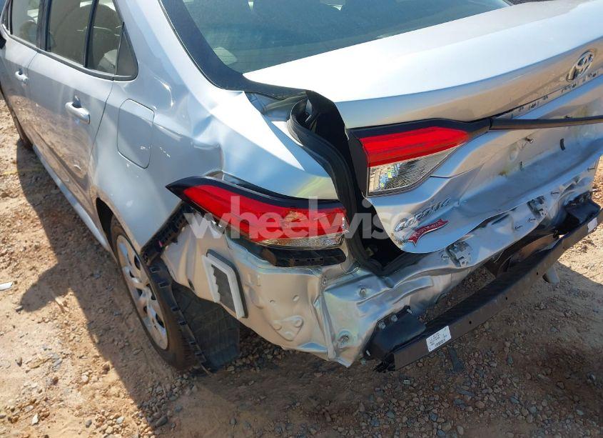 Photo 16 of 2021 Toyota Corolla LE (VIN JTDEPMAE8MJ186700)