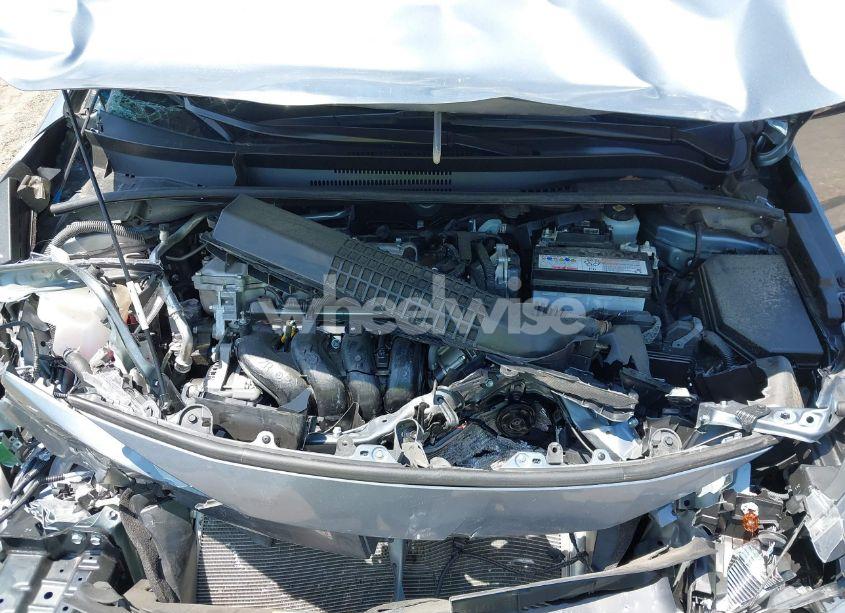 Photo 10 of 2022 Toyota Corolla LE (VIN JTDEPMAE8N3003253)