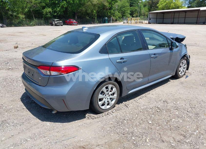 Photo 4 of 2022 Toyota Corolla LE (VIN JTDEPMAE8N3003253)