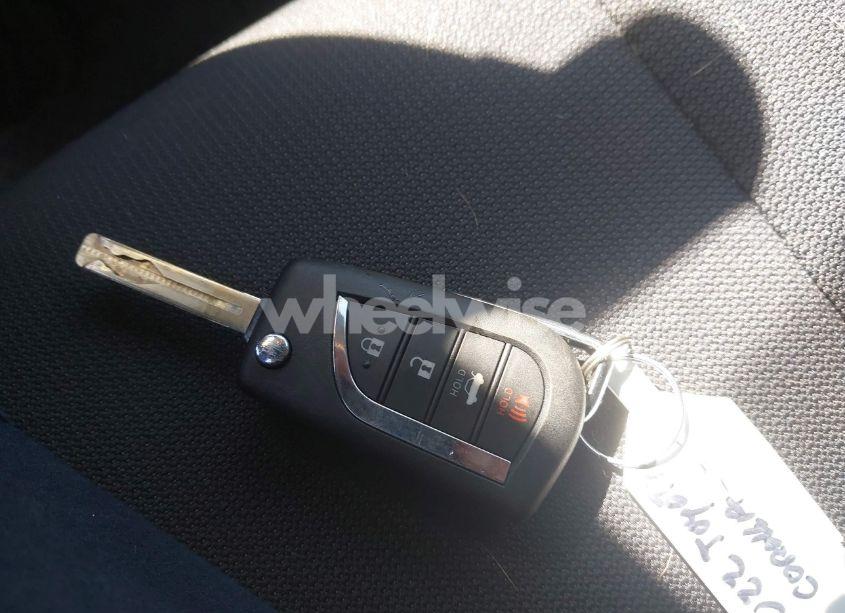 Photo 11 of 2022 Toyota Corolla LE (VIN JTDEPMAE8N3014799)