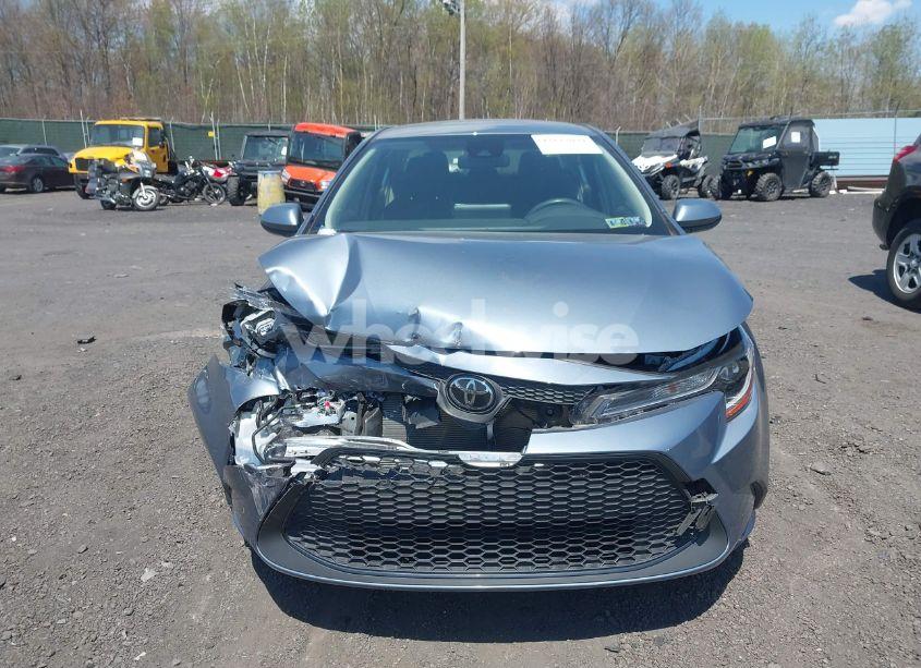 Photo 12 of 2022 Toyota Corolla LE (VIN JTDEPMAE8N3014799)