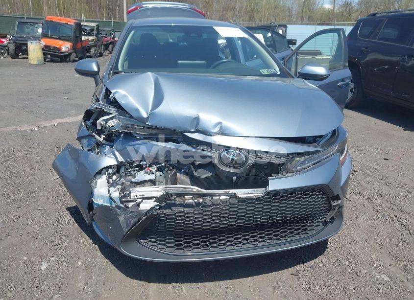 Photo 6 of 2022 Toyota Corolla LE (VIN JTDEPMAE8N3014799)