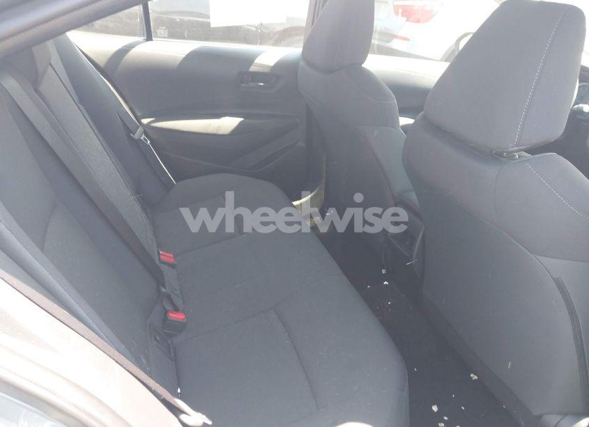 Photo 8 of 2022 Toyota Corolla LE (VIN JTDEPMAE8N3014799)