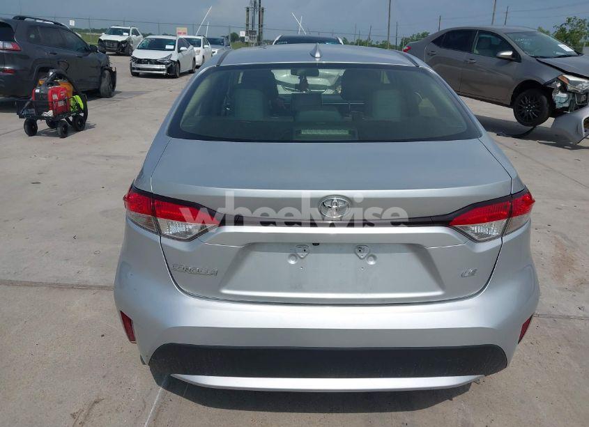 Photo 16 of 2021 Toyota Corolla LE (VIN JTDEPMAE9MJ130944)