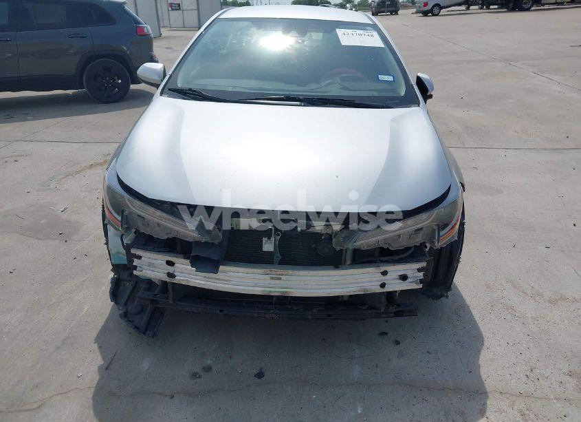 Photo 6 of 2021 Toyota Corolla LE (VIN JTDEPMAE9MJ130944)