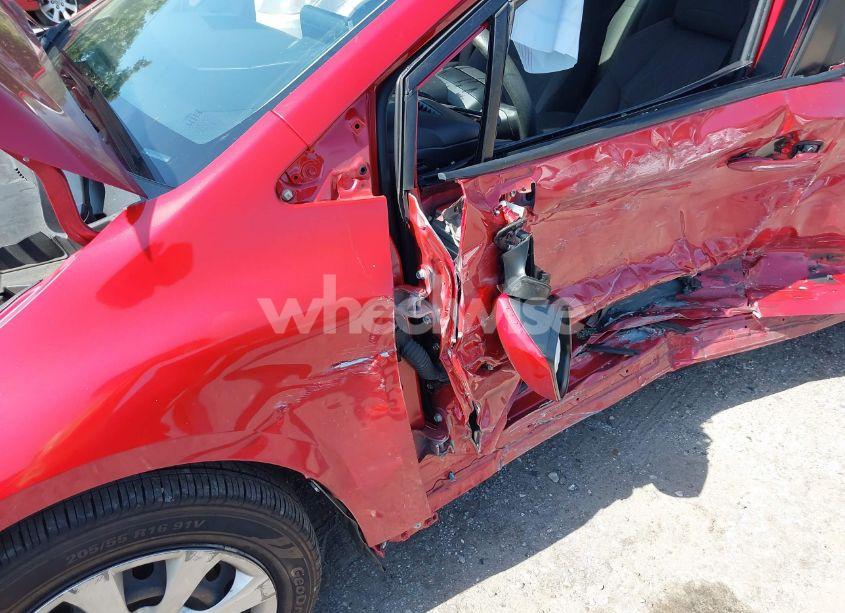 Photo 6 of 2021 Toyota Corolla LE (VIN JTDEPMAE9MJ130989)