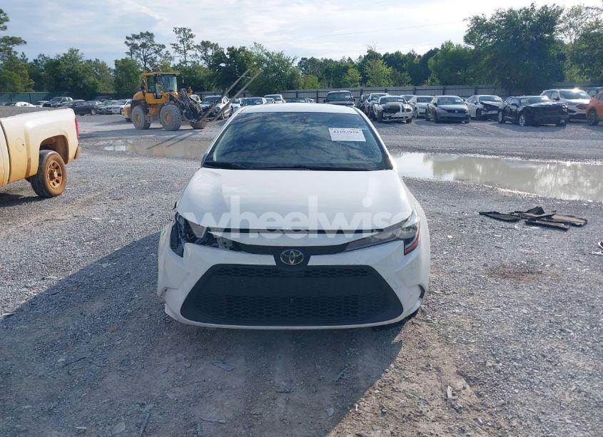 Photo 13 of 2021 Toyota Corolla LE (VIN JTDEPMAE9MJ171204)