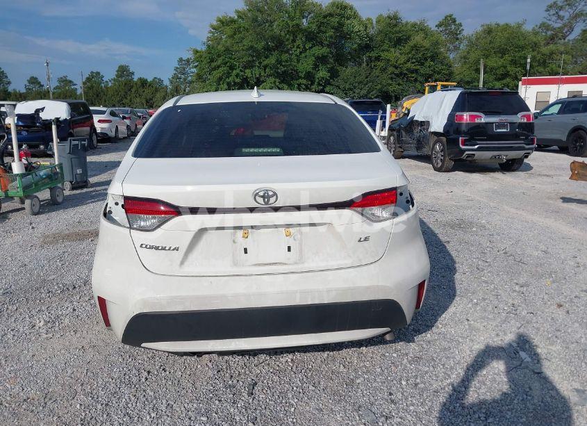 Photo 17 of 2021 Toyota Corolla LE (VIN JTDEPMAE9MJ171204)