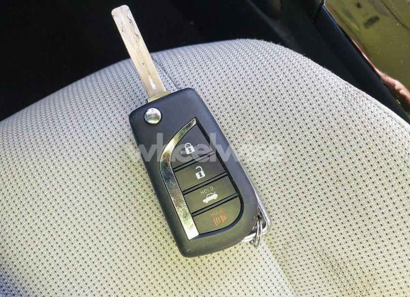 Photo 11 of 2021 Toyota Corolla LE (VIN JTDEPMAE9MJ180856)