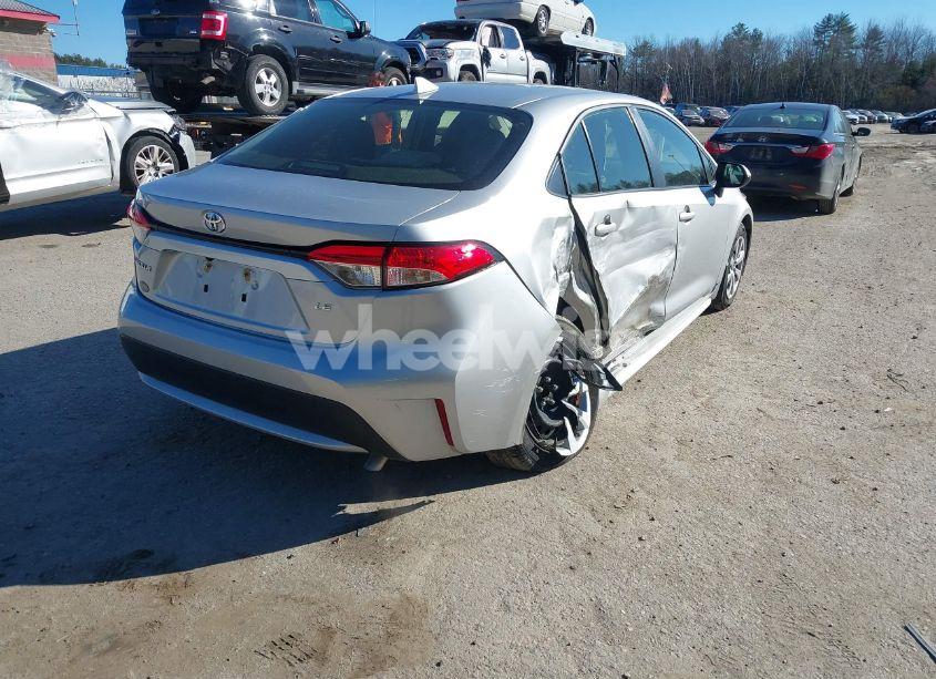 Photo 4 of 2021 Toyota Corolla LE (VIN JTDEPMAE9MJ180856)