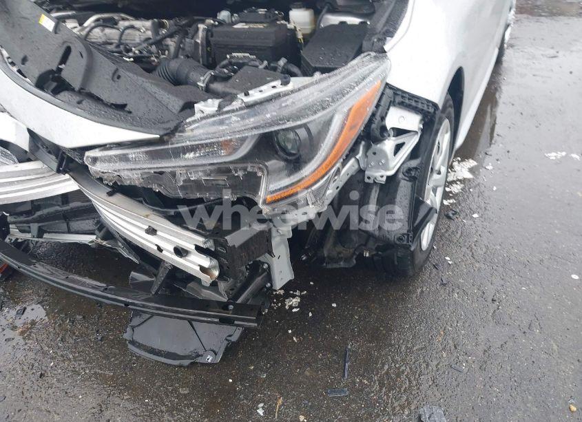 Photo 6 of 2022 Toyota Corolla LE (VIN JTDEPMAE9N3025441)