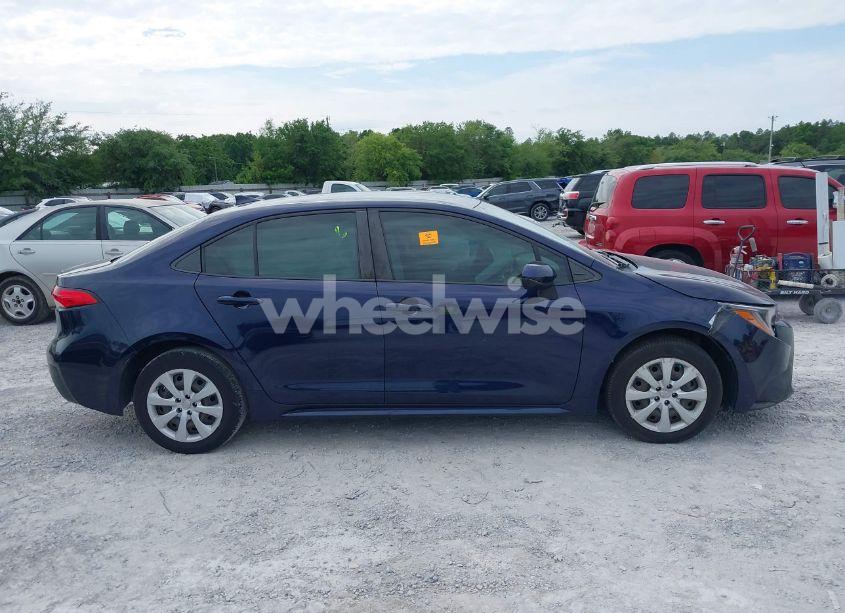 Photo 12 of 2021 Toyota Corolla LE (VIN JTDEPMAEXMJ166626)