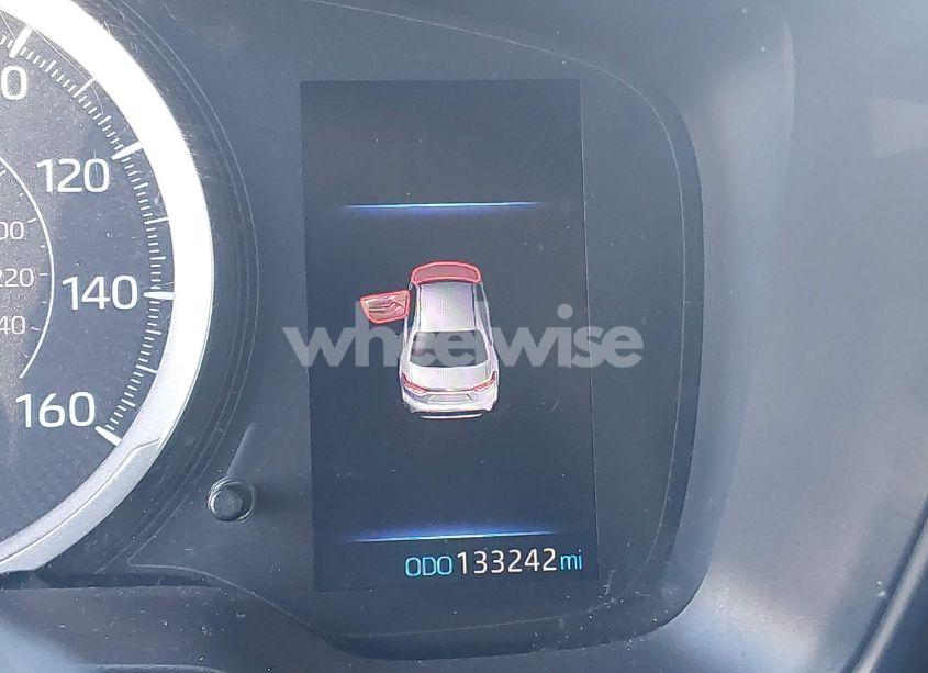 Photo 14 of 2021 Toyota Corolla LE (VIN JTDEPMAEXMJ179053)