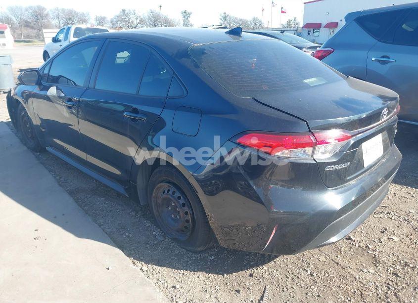 Photo 3 of 2021 Toyota Corolla LE (VIN JTDEPMAEXMJ179053)