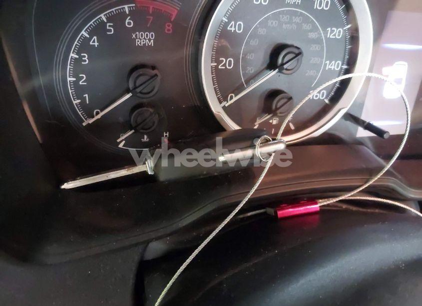 Photo 11 of 2022 Toyota Corolla LE (VIN JTDEPMAEXN3002038)