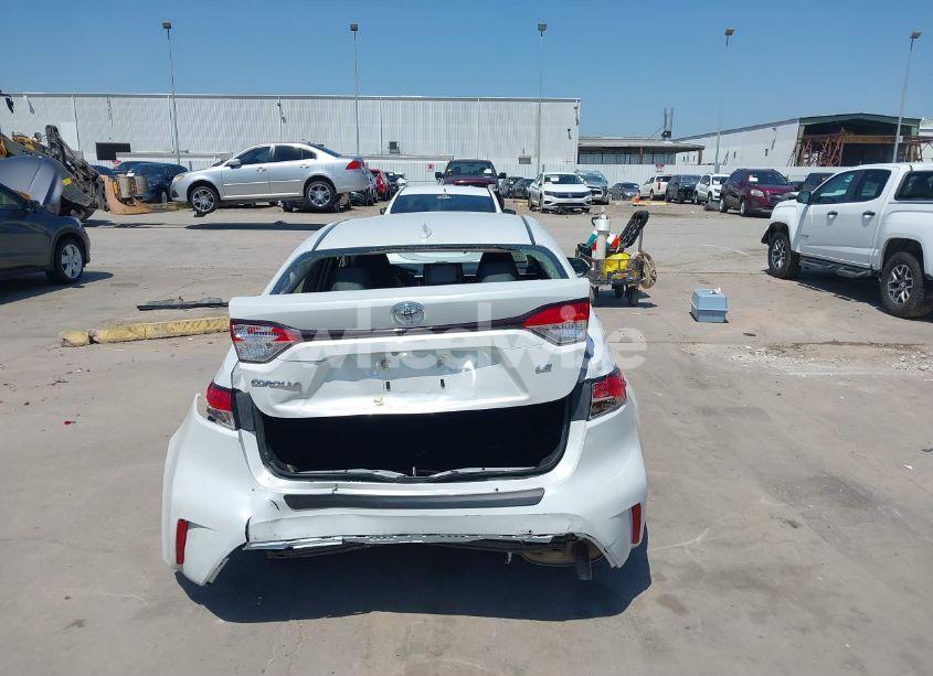 Photo 17 of 2022 Toyota Corolla LE (VIN JTDEPMAEXN3025383)