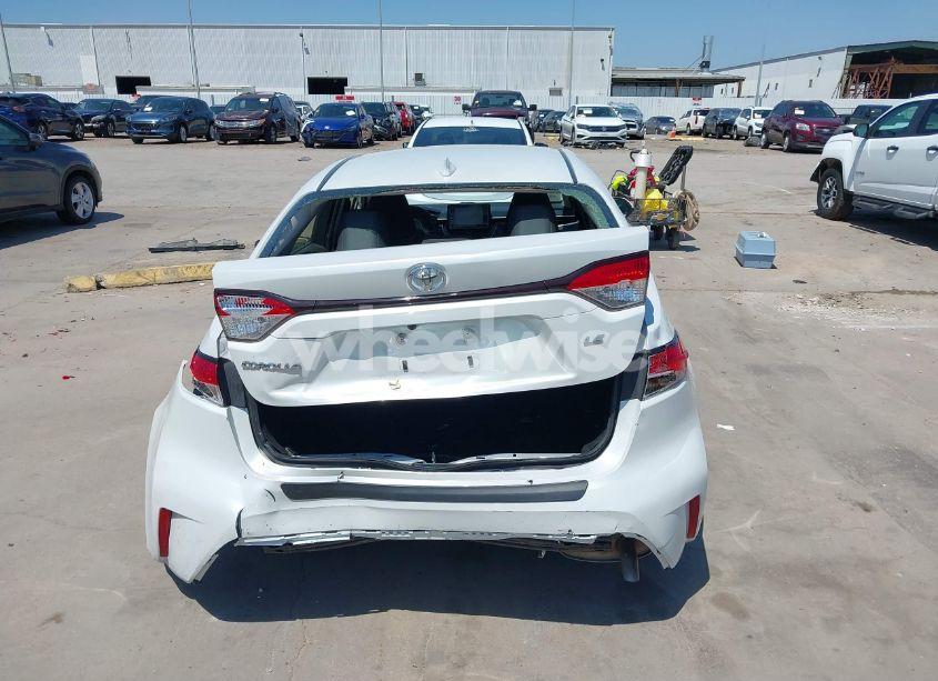 Photo 6 of 2022 Toyota Corolla LE (VIN JTDEPMAEXN3025383)