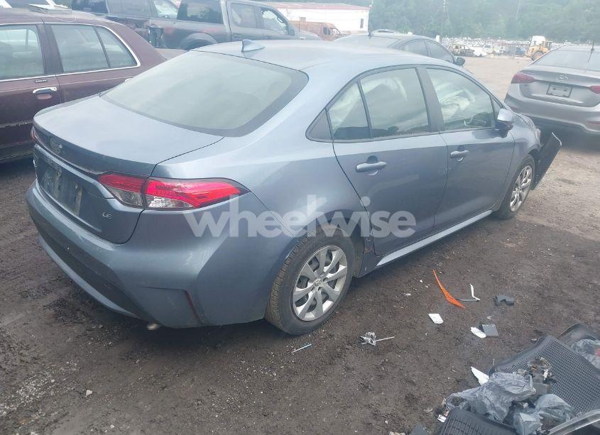 Photo 4 of 2022 Toyota Corolla LE (VIN JTDEPMAEXNJ191267)