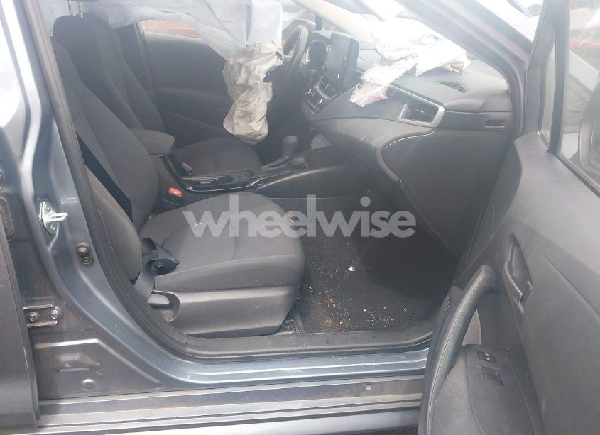 Photo 5 of 2022 Toyota Corolla LE (VIN JTDEPMAEXNJ191267)