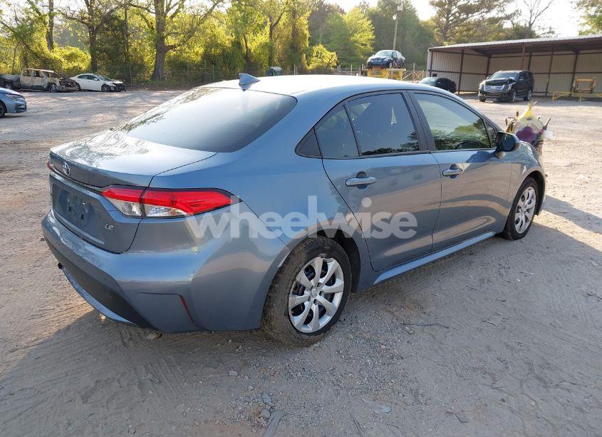 Photo 4 of 2022 Toyota Corolla LE (VIN JTDEPMAEXNJ224722)