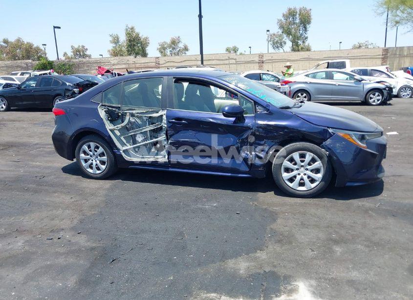 Photo 13 of 2020 Toyota Corolla LE (VIN JTDEPRAE0LJ013247)