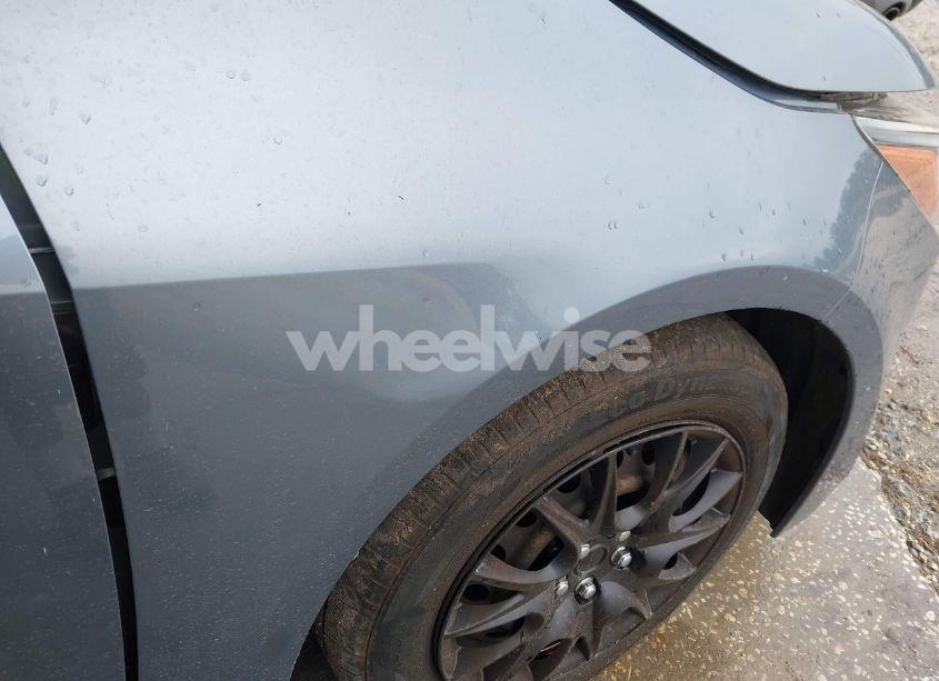 Photo 17 of 2020 Toyota Corolla LE (VIN JTDEPRAE1LJ025956)