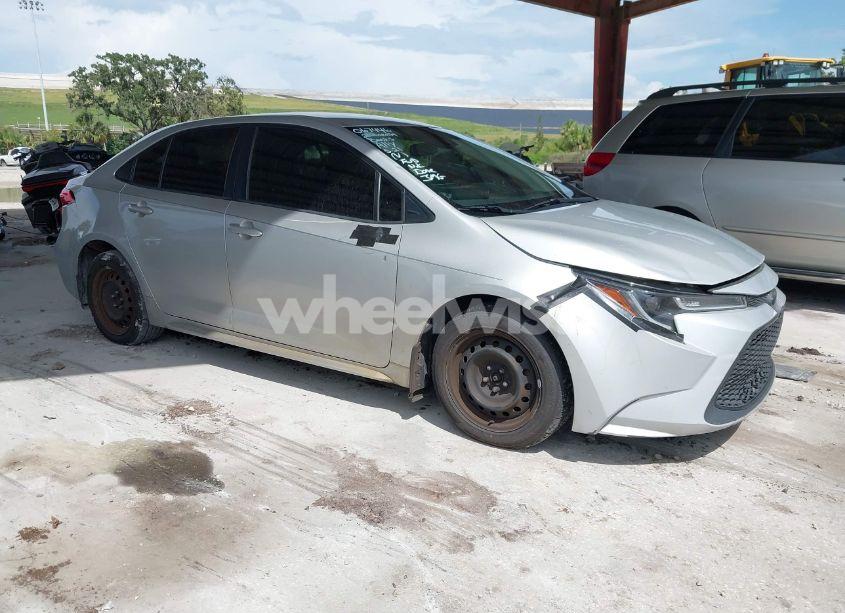 2020 Toyota Corolla LE (VIN JTDEPRAE1LJ067446) main photo