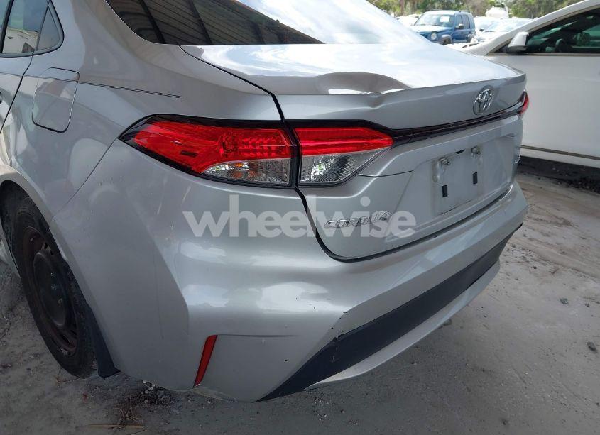 Photo 18 of 2020 Toyota Corolla LE (VIN JTDEPRAE1LJ067446)