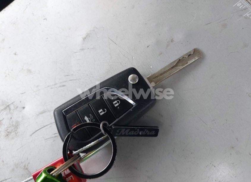 Photo 11 of 2020 Toyota Corolla LE (VIN JTDEPRAE2LJ014268)